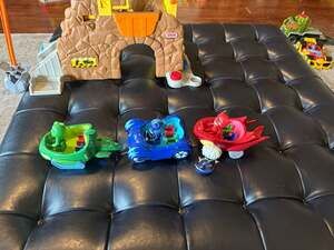 PJ Masks Vehicle and Figure Lot with Cat-Car, Gekko-Mobile, Owl Glider and 4 Fig